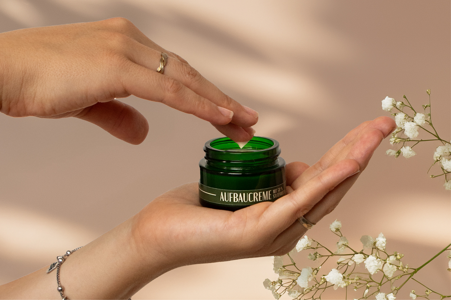 AUFBAUCREME - Stärkung und Regeneration für Ihre Haut