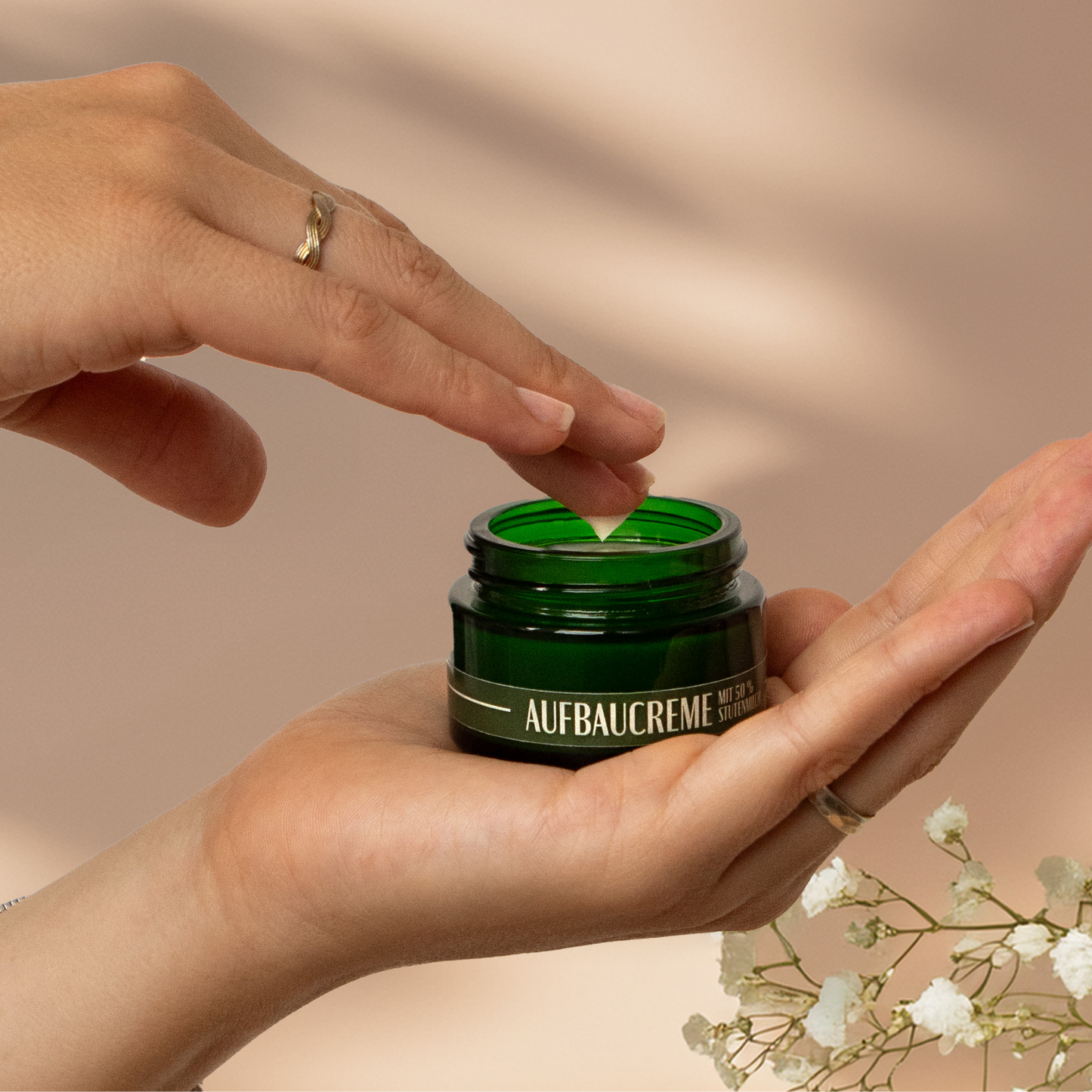 AUFBAUCREME - Stärkung und Regeneration für Ihre Haut